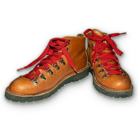 Danner Mountain Light Hiking Boots in Cascade Clovis - Picture 2 of 8